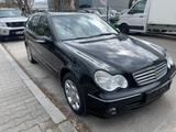 Mercedes-Benz C 200  T-Modell  Kompressor.Elegance.Auto.Navi - Mercedes-Benz C 200 aus 2005