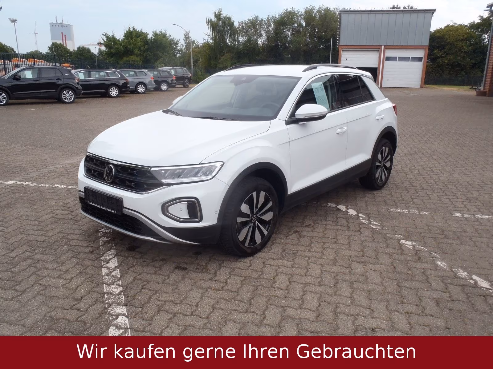 Volkswagen T-Roc Move 110KW DSG NAVI LED SHZ ALU
