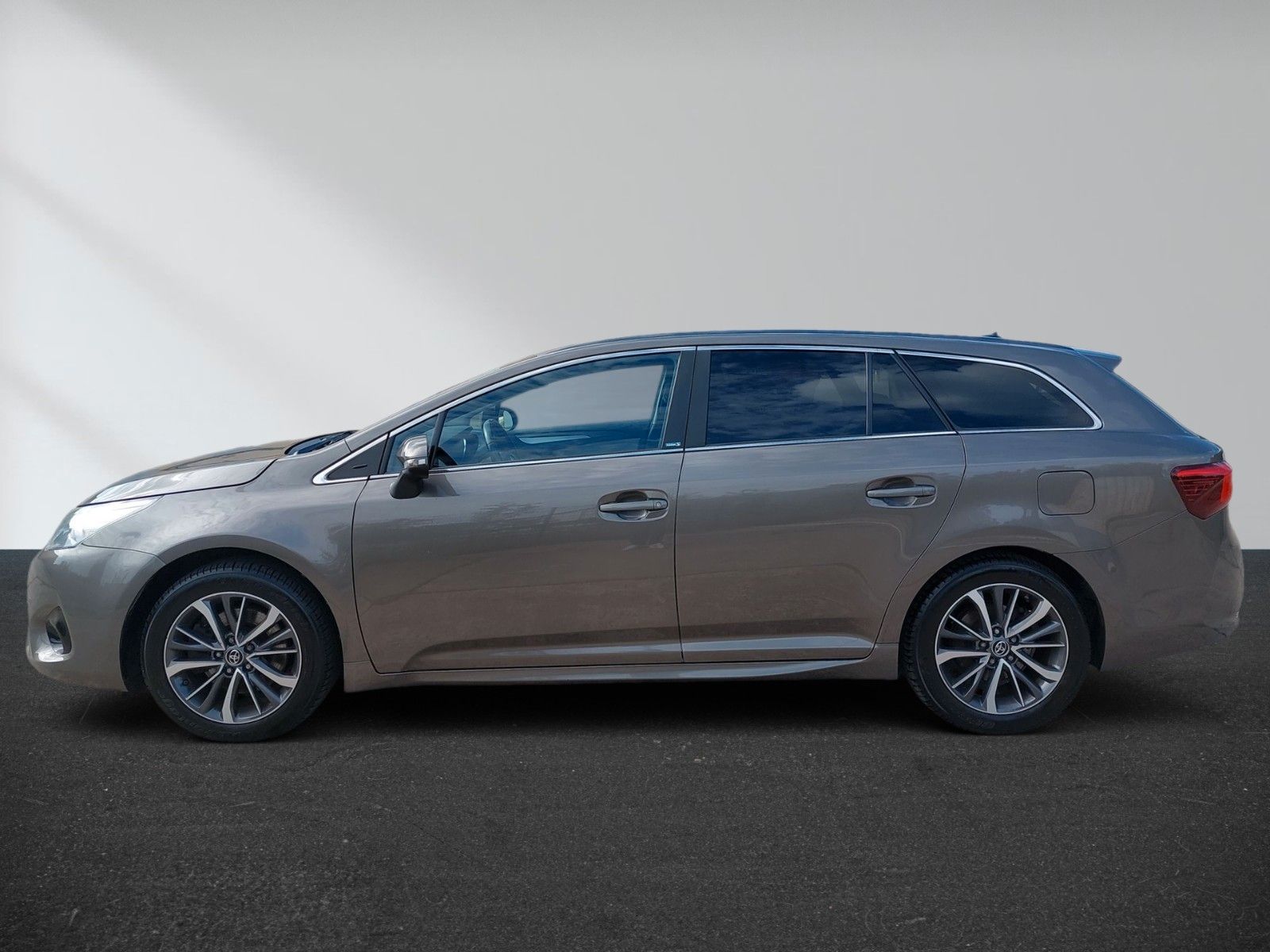 Toyota TOURING SPORTS EDITION-S AHK SHZ KLIMA LED TEMPO – Bild 9