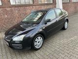 Ford Focus Lim. Ghia*Ersthand*72959 Km* - Ford Focus aus 2005: Ghia