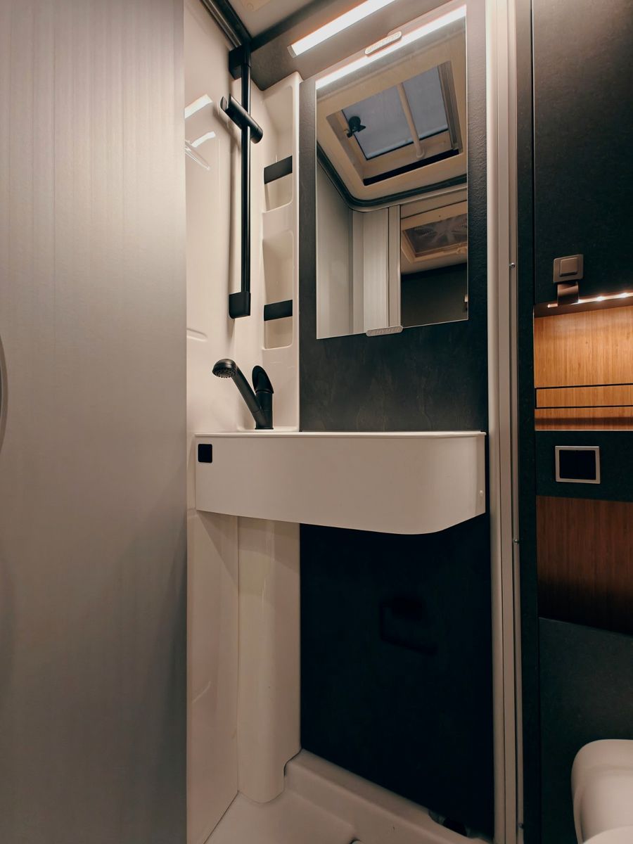 Fahrzeugabbildung HYMER / ERIBA / HYMERCAR ML-T 570 - Crossover