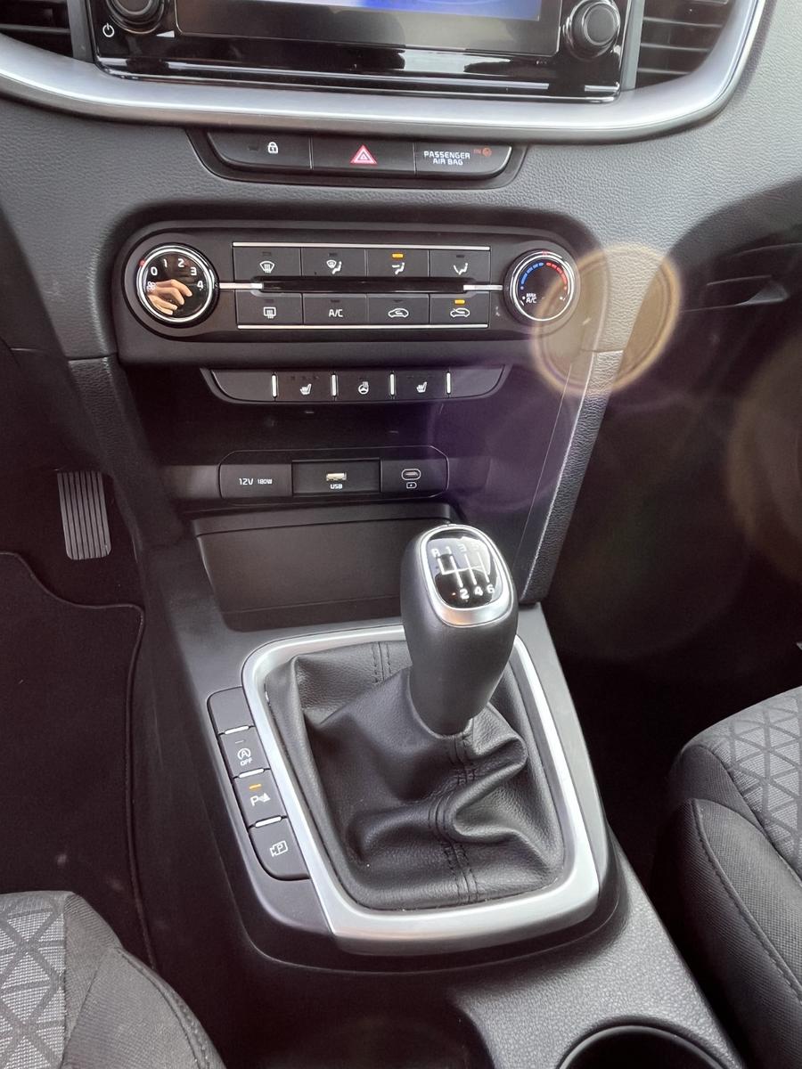 Kia 1.0 T-GDI 120 PS |2. Hd|8-fach|Navi|SHZ|Carplay