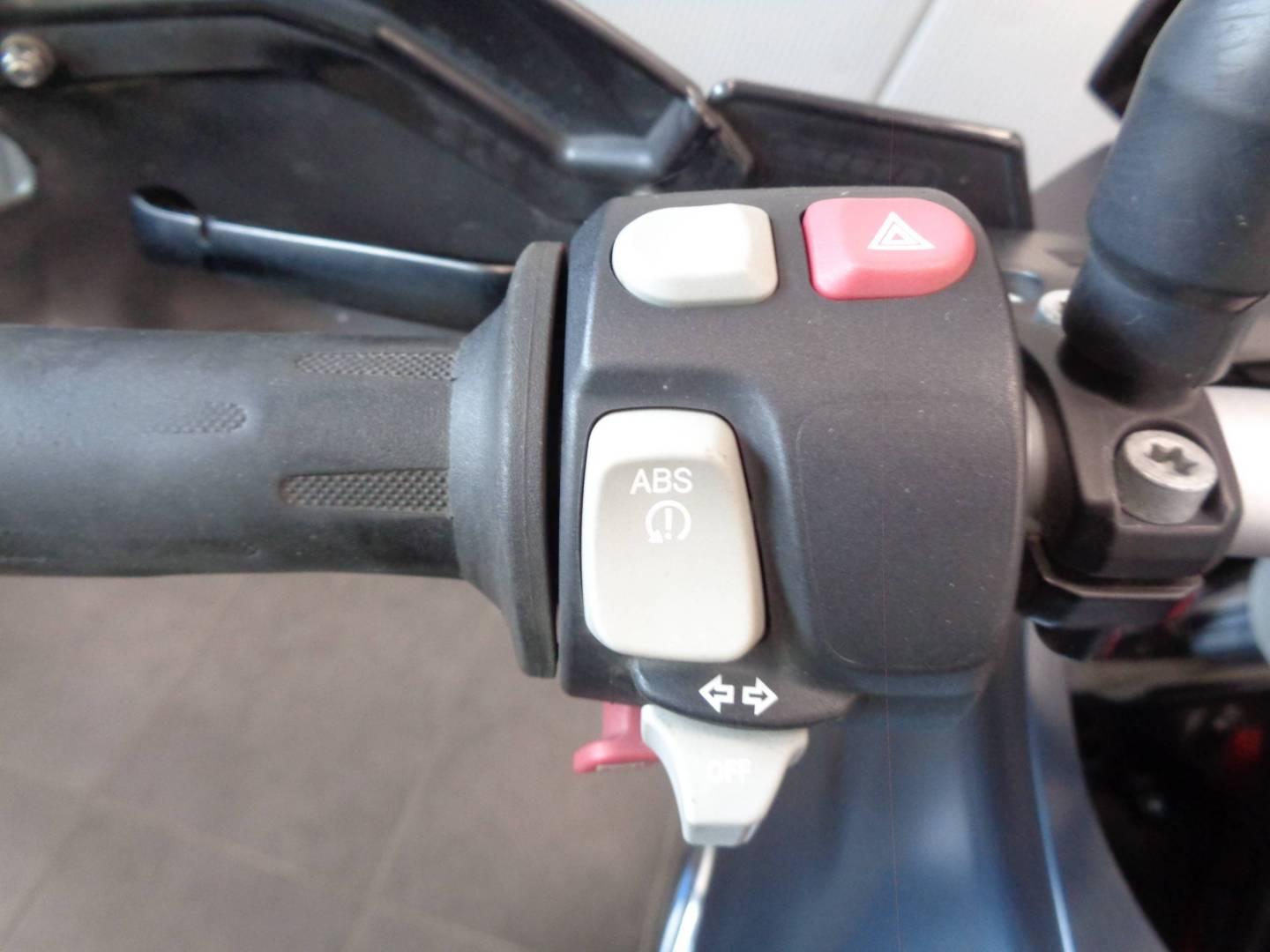 BMW F 700 GS + Tieferlegung + 3 Variokoffer Scheckhe