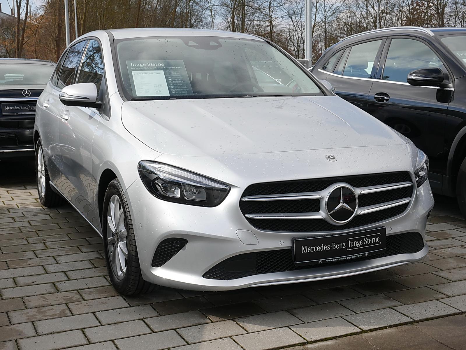 Mercedes-Benz B 220 d STYLE+DISTRONIC+LED+AHK+SHZ+KAMERA+DAB++