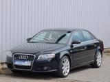 Audi A4 Lim. 2.0 TFSI quattro-S Line-Navi-Leder-Xenon - Audi A4 aus 2005: 2.0