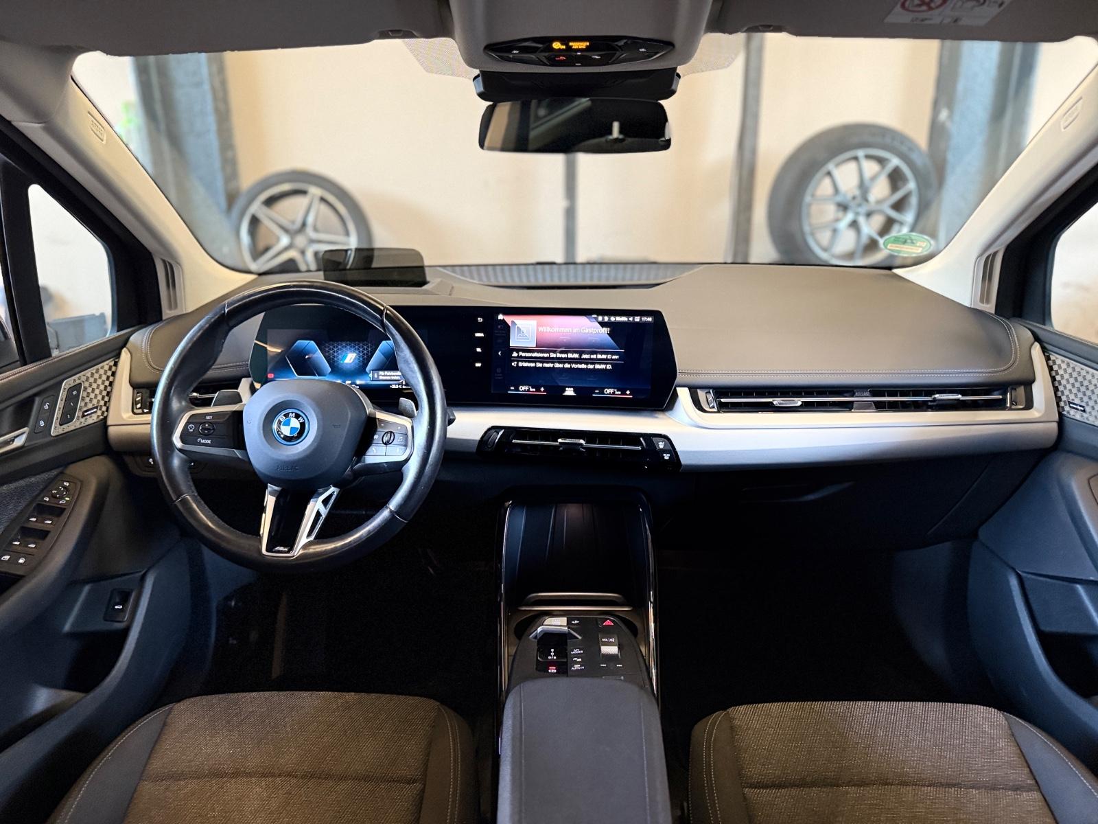 BMW 230e Xdrive Harman-Cardon/ Neues Model