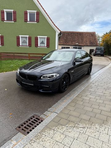 BMW 550i Limousine xDrive M Paket SCHIEBEDACH B&amp;O 