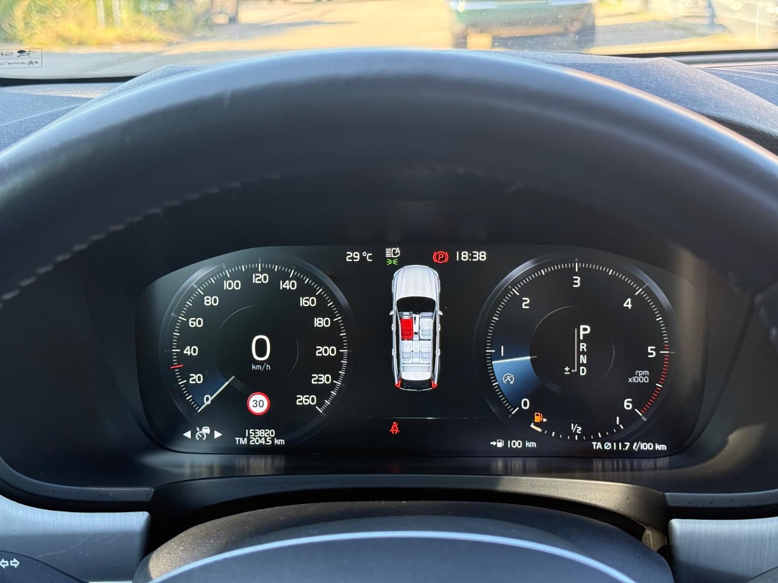 VOLVO V90 235 ch 4X4 BVA - HAYON ÉLECTRIQUE - PACK SPORT - TOIT OUVRANT