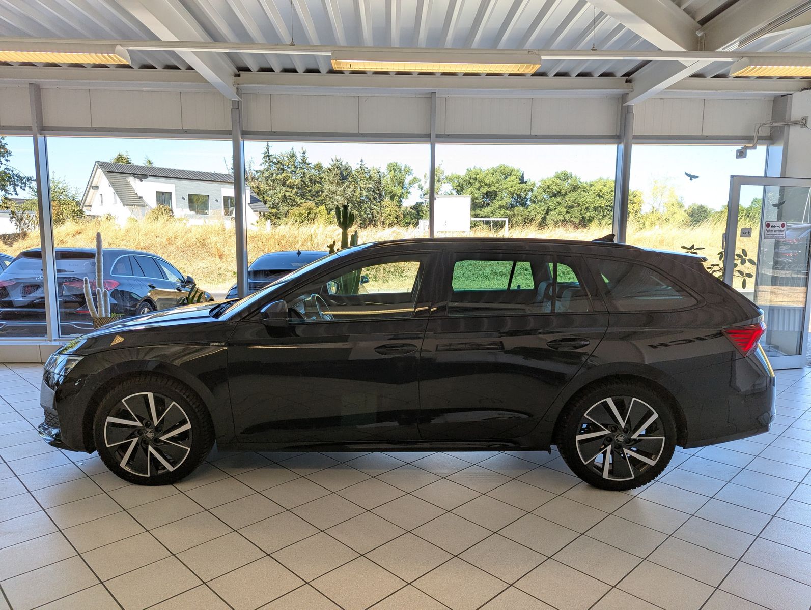 Fahrzeugabbildung SKODA Octavia 2.0 TDI Sportline Canton Matrix Pano 5J