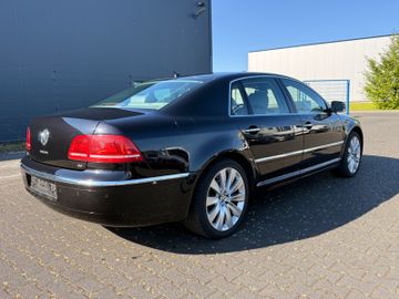 Volkswagen Phaeton - 5