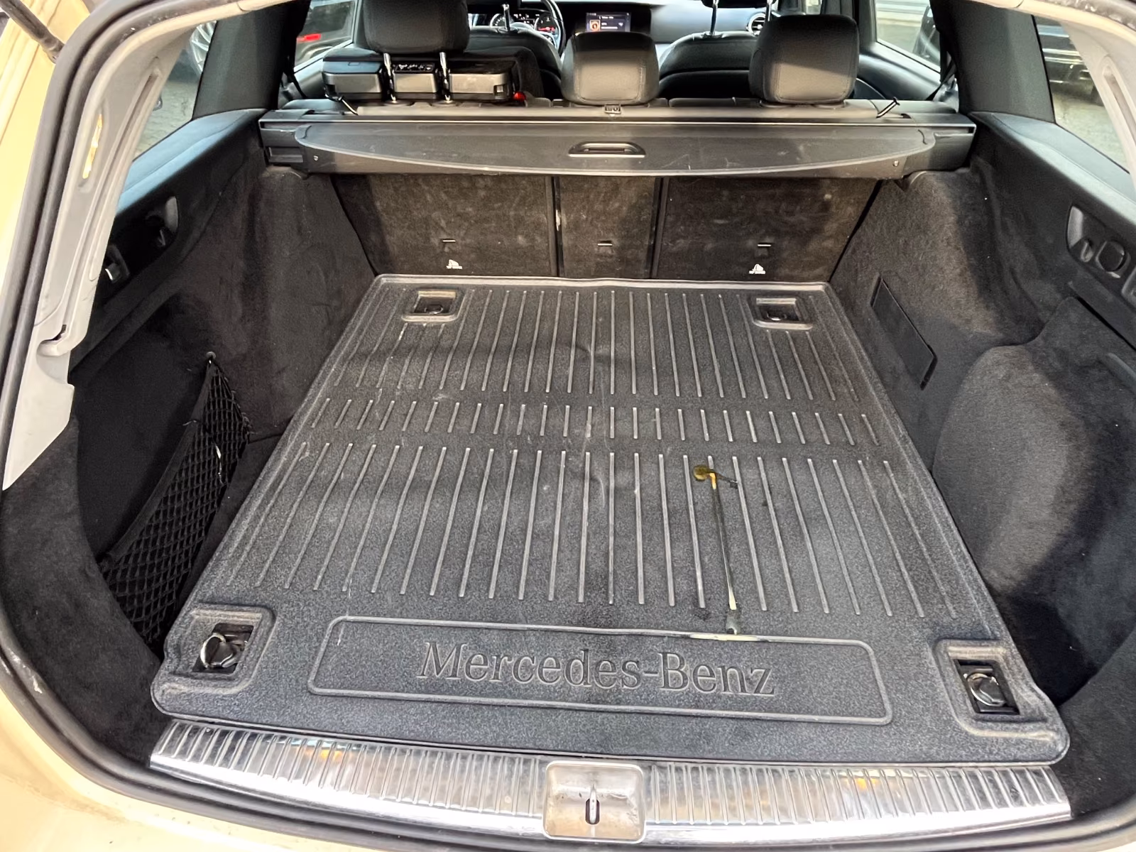 Mercedes-Benz E 220 d T Avantgarde