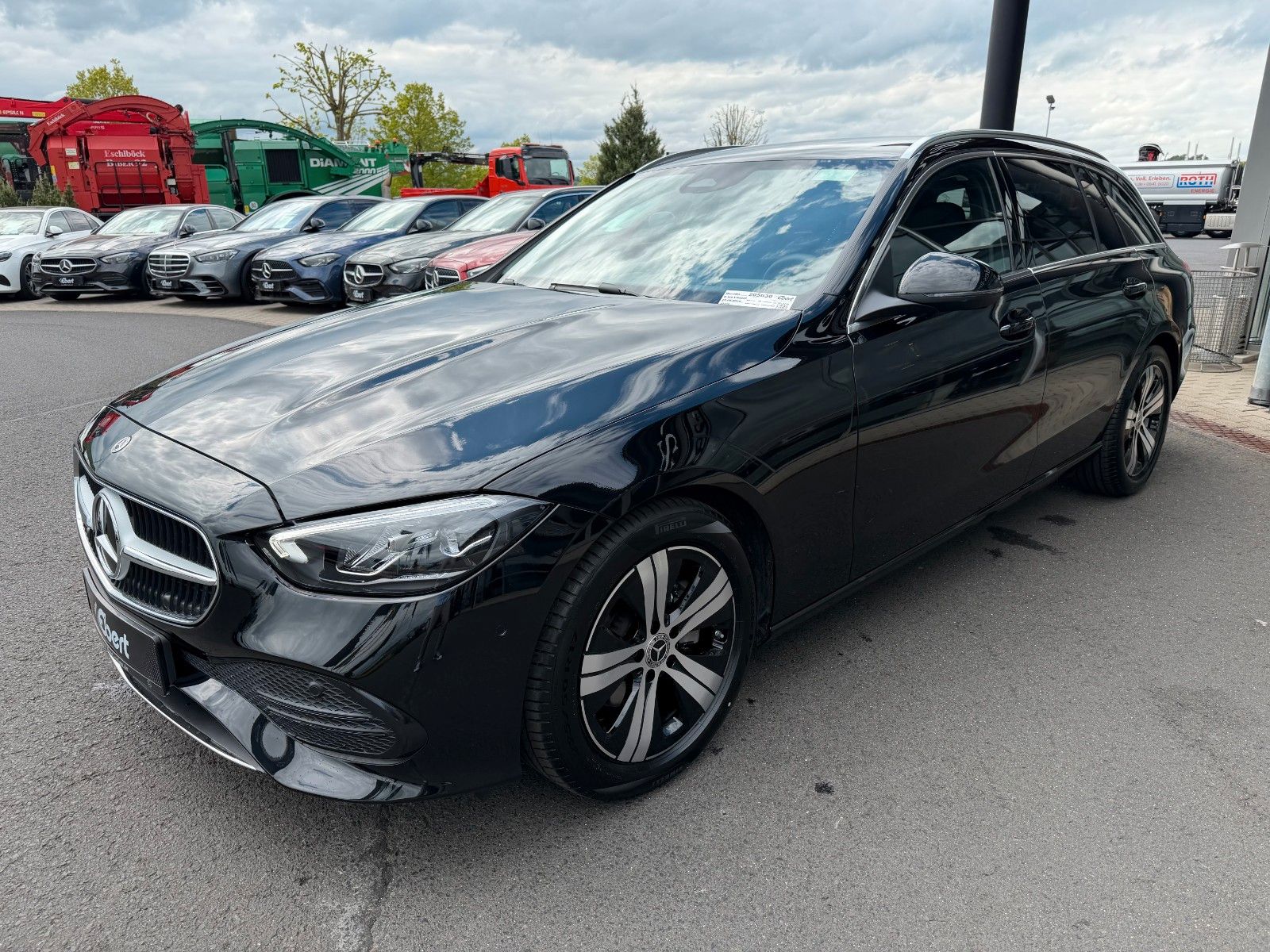 Fahrzeugabbildung Mercedes-Benz C 180 T Avantgarde AHK+TOTW+R-Kamera+DAB
