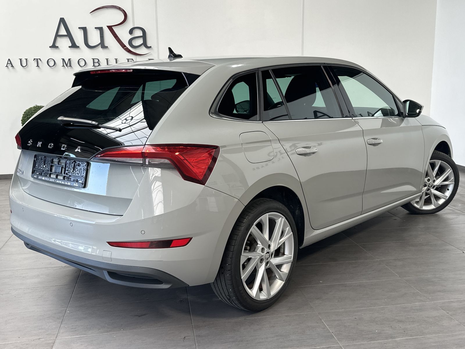 Fahrzeugabbildung SKODA Scala 1.5 TSI DSG Style LED+ACC+KAMERA+SHZ+CARPL