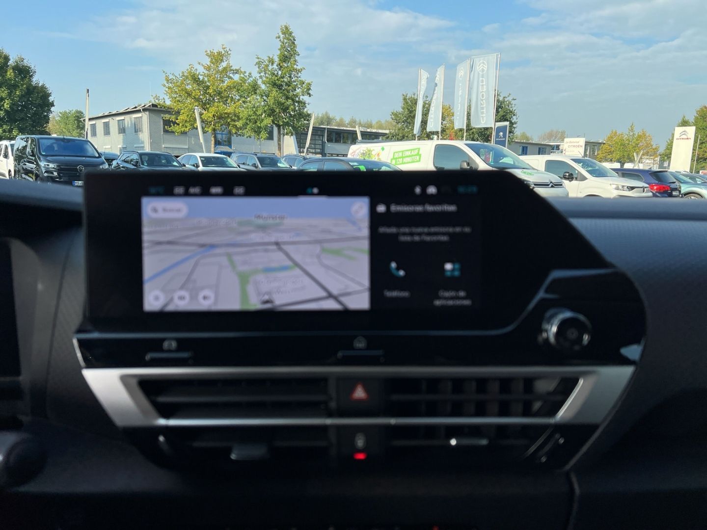 Fahrzeugabbildung Citroën C4 X Max 1.2 PureTech 130 AT8 Navi CarPlay SHZ