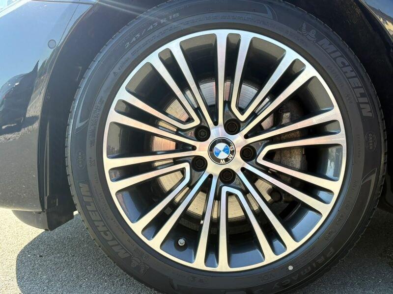 BMW 530d xDrive Touring Sport Line STANDH NAVIPROF