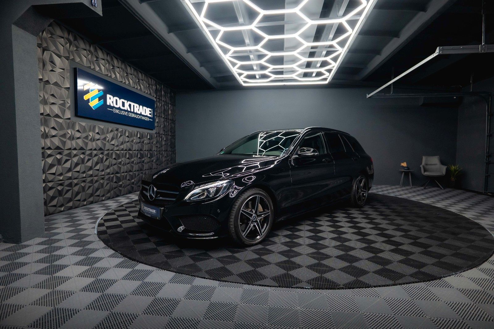 Fahrzeugabbildung Mercedes-Benz C 400 T 4Matic AMG Night-Edition *LED*19%*