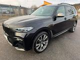 BMW X7 M50d M-Paket 7 Sitze Laser Pano TV *Voll* - BMW X7 M50 aus 2020