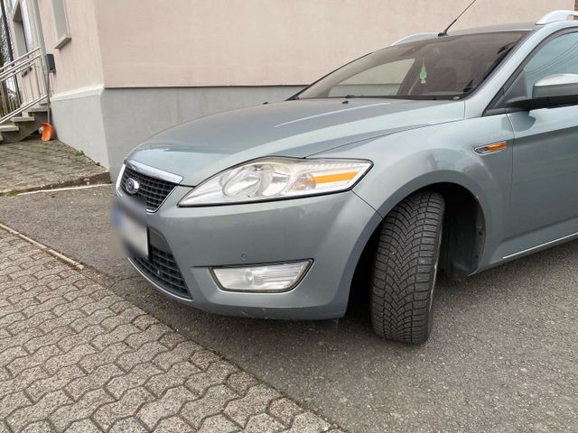 Ford Mondeo 2.0 TDCI.