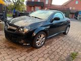 Opel Tigra 1.8 125 PS Roadster Twintop - gebrauchte Opel Tigra aus dem Jahr 2004