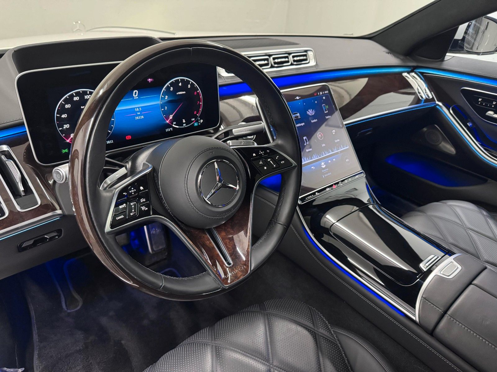 Fahrzeugabbildung Mercedes-Benz S 680 Maybach *Chauffeur*HEADUP*EXECUTIVE*