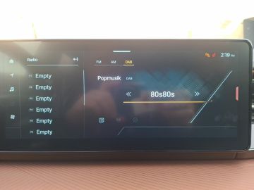 KGM Torres Essential Hybrid 150KW 2WD°Navi°Leder°LED