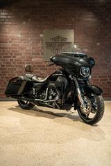 Harley-Davidson FLHXSE Street Glide CVO SCREAMING EAGLE STAGE II - HARLEY-DAVIDSON CVO SCREAMIN