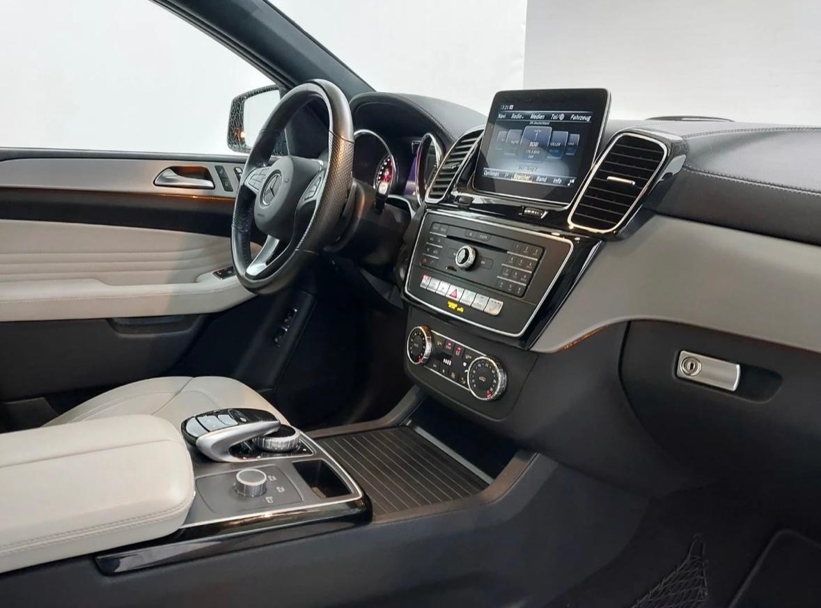 Mercedes-Benz GLE 350d Coupe 4M*AMG Night*Pano*AHK*Kamera*VOLL