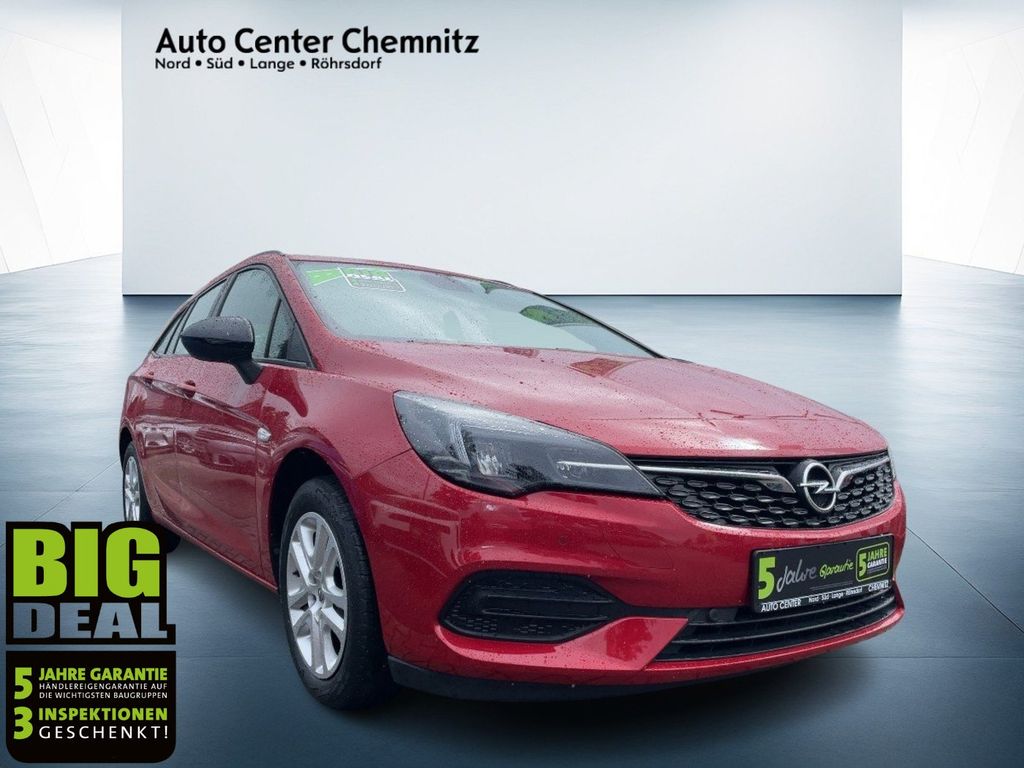 Opel Astra — hlavná fotografia