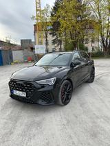 Audi RSQ3 2.5 TFSI S tronic quattro - - schwarze Audi RSQ3