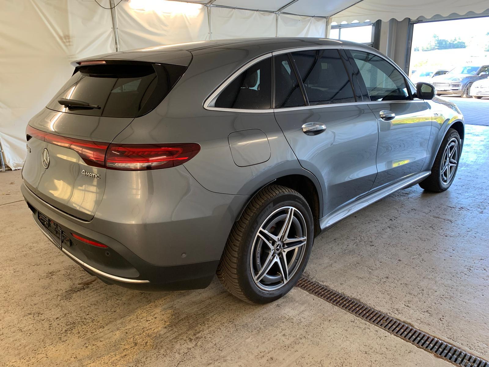 Mercedes-Benz EQC 400 4M 2xAMG Line Widescr Glasdach Multibeam