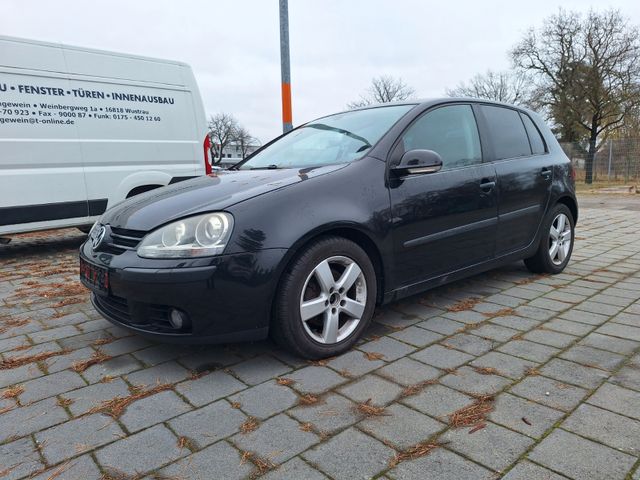 Volkswagen Golf 2.0 FSI Comfortline Automatik