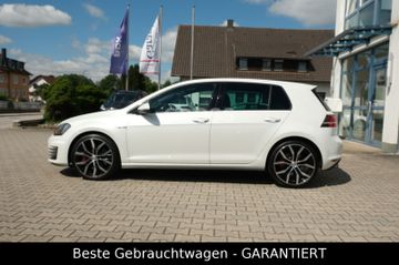 Volkswagen Golf - 9