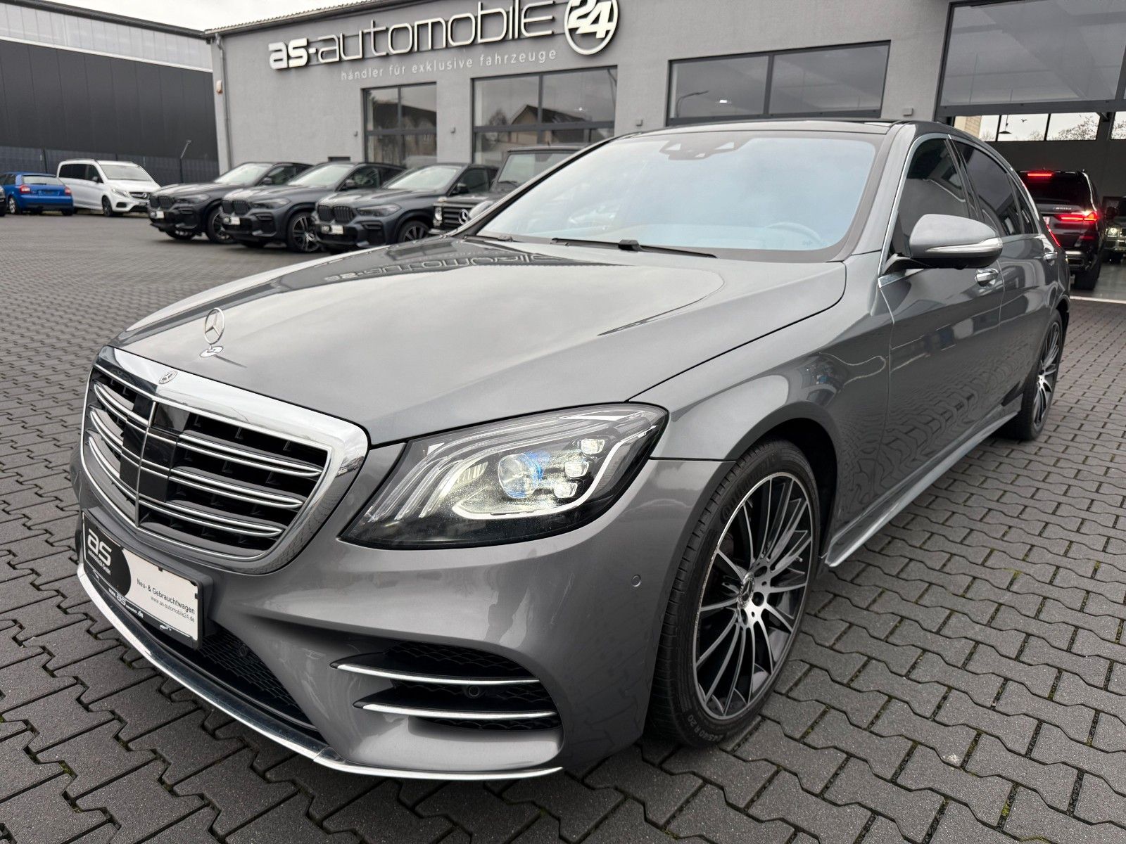 Mercedes-Benz S 560 