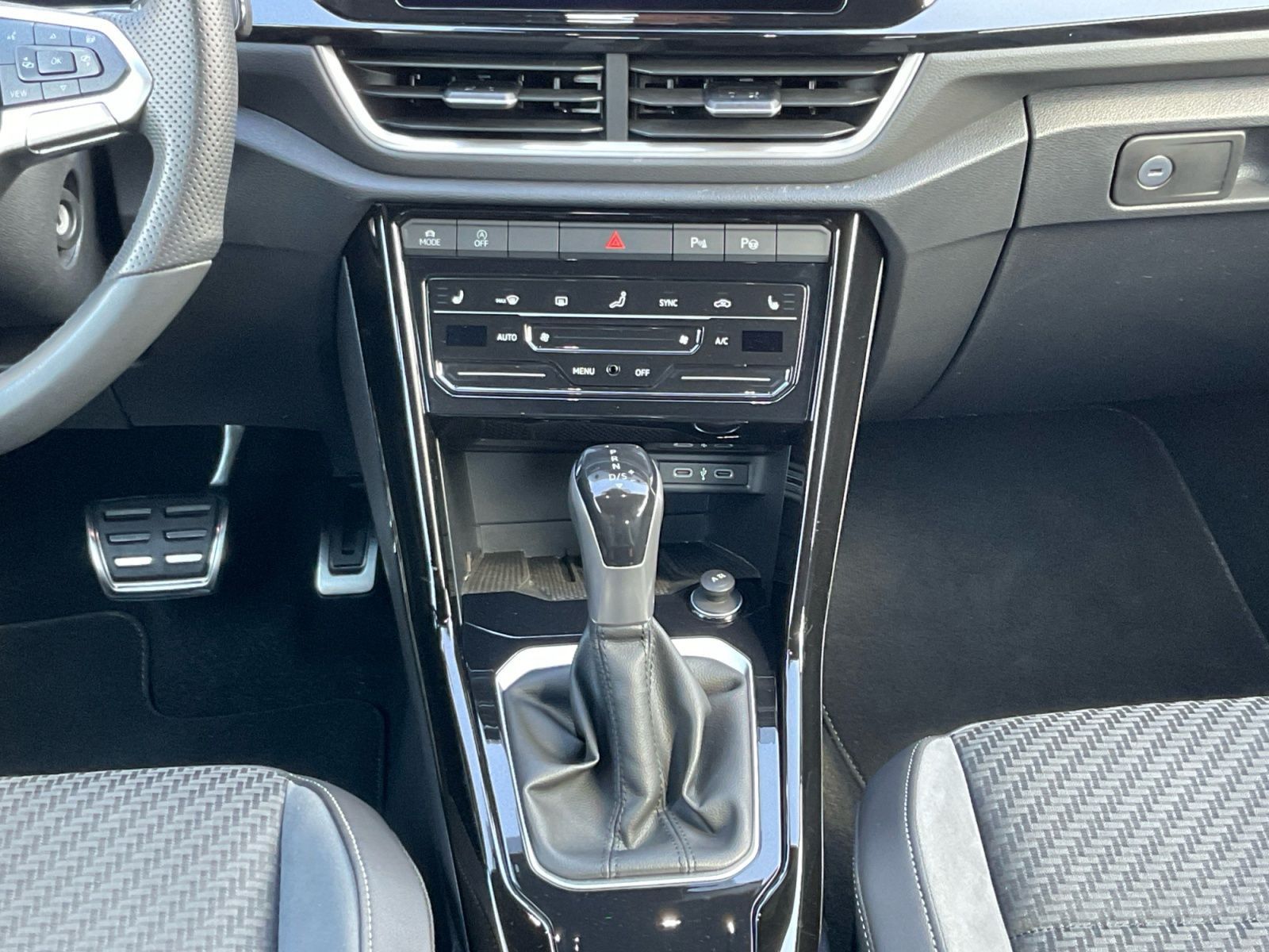 Volkswagen T-Roc - Bild 11