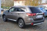 Mitsubishi Outlander SUV Star+ 4WD NAVI-RKAM-XENON-1HAND - gebrauchte Mitsubishi Outlander aus dem Jahr 2016