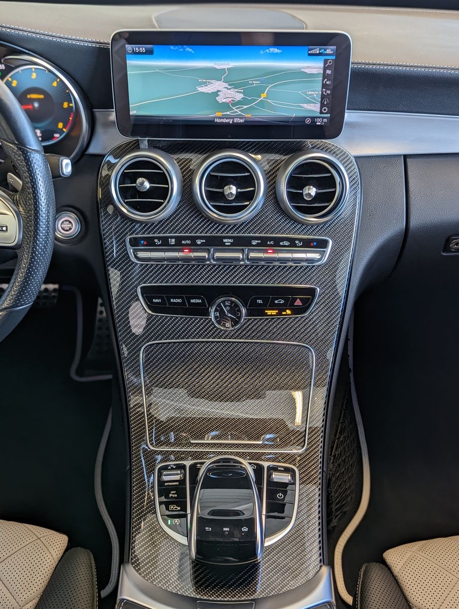 MERCEDES-BENZ C 300 d AMG Multbeam Burmester Memory designo 19 - Image 20