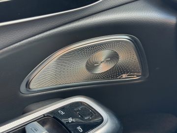 Mercedes E 220 - 12