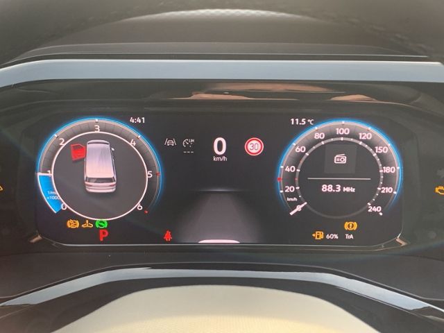 T7 California  2.0 TDI Beach Tour DSG AHK Navi