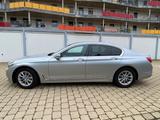BMW 730 d. LED/ H-UP/ AHK/ Fern-Parken/ S-Close/ - BMW 730: D