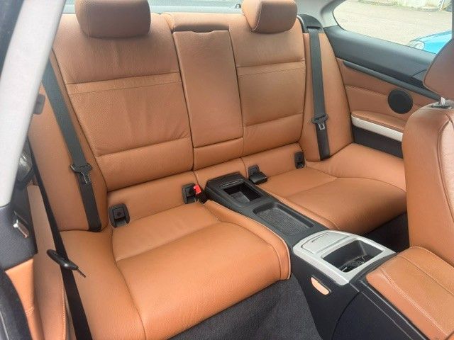 Fahrzeugabbildung BMW 325i Coupe xDrive Xenon Leder Schiebedach MOTOR
