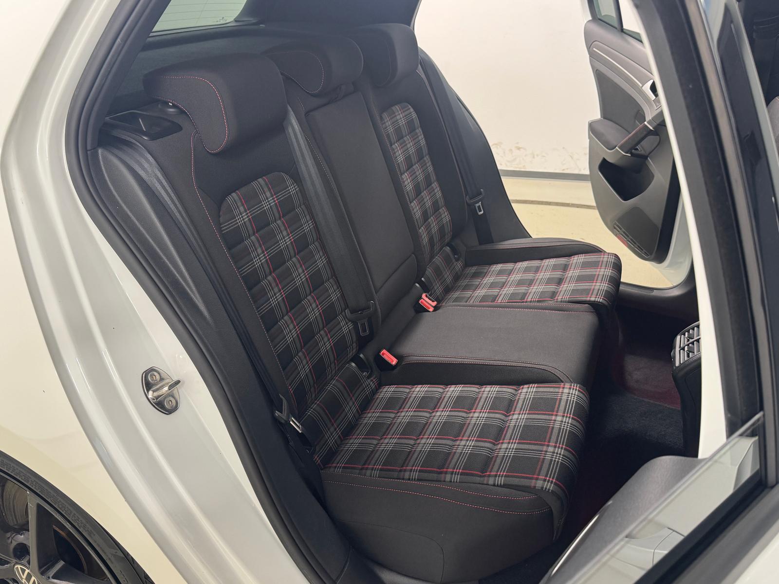 Volkswagen Golf GTI Matrix LED LFW ACC Navi Parkhilfen
