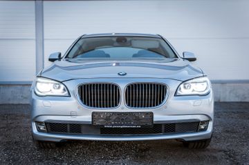 BMW 740 - 2