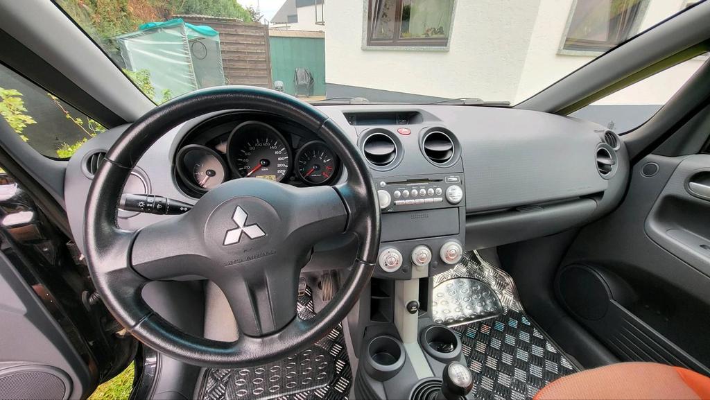 Mitsubishi Colt