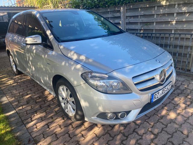 Mercedes-Benz B 180 CDI BlueEFFICIENCY -