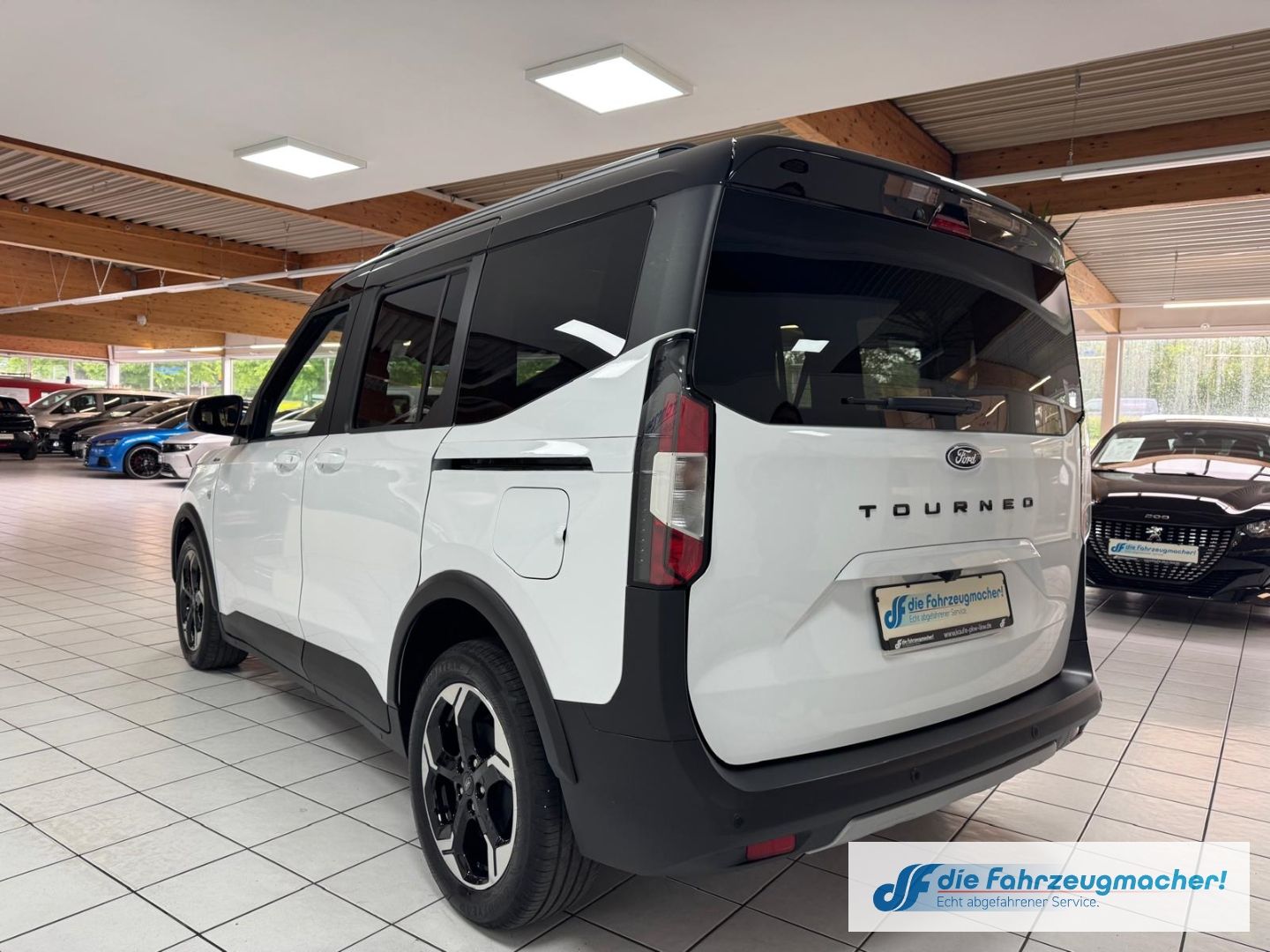 Fahrzeugabbildung Ford Tourneo Courier Active Navi ACC Klimaautom DAB S