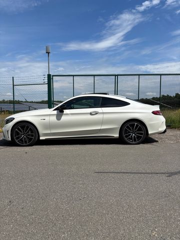 MERCEDES-BENZ C 43 AMG 4MATIC Night Paket 