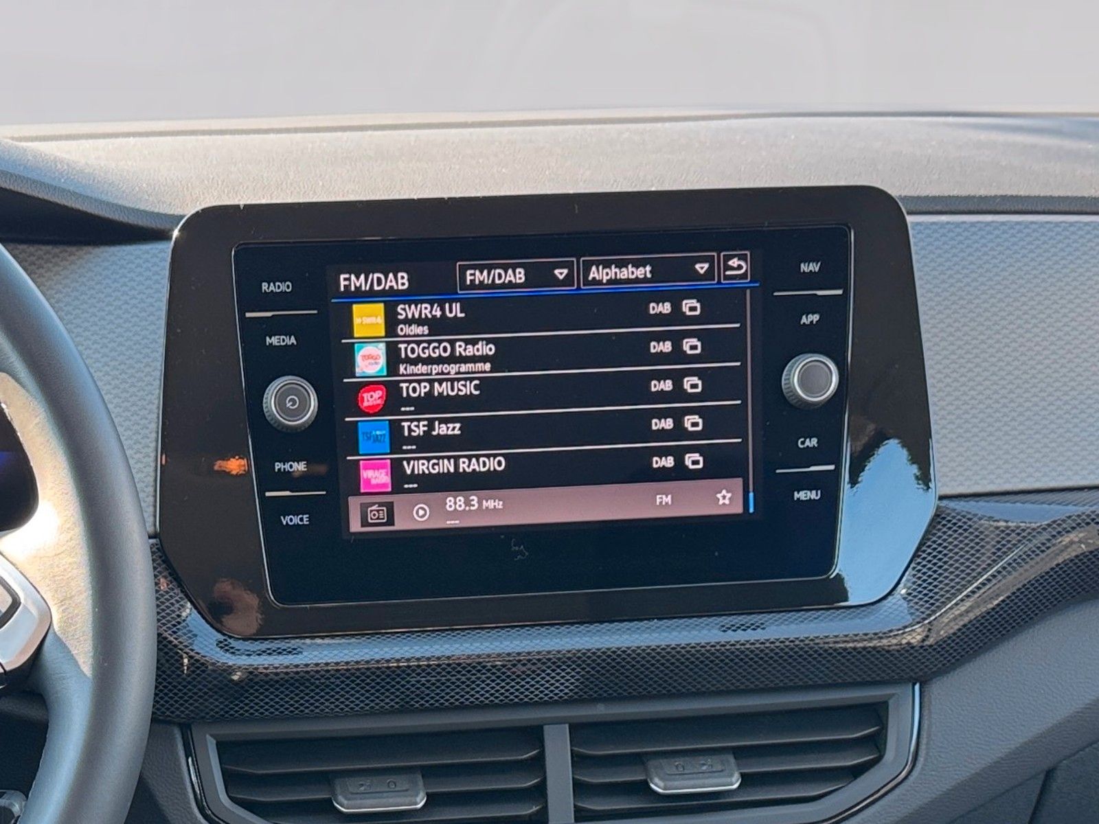 Fahrzeugabbildung Volkswagen T-Cross Life 1.0 TSI