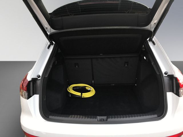 Q4 e-tron 45 e-tron , S line, Matrix LED