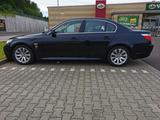 BMW E60 530i  2004 Automatik - BMW 530 aus 2004: 530i