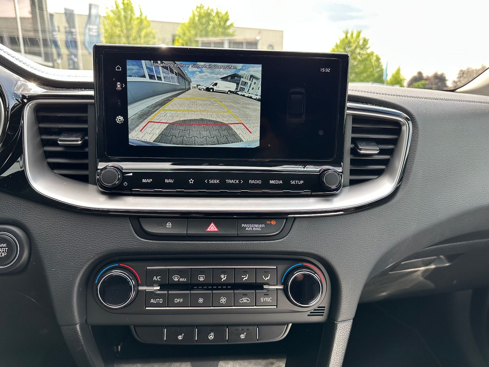 Fahrzeugabbildung Kia cee'd Sportswagon1.5T 48V DCT ULTIMATE STYLE JBL